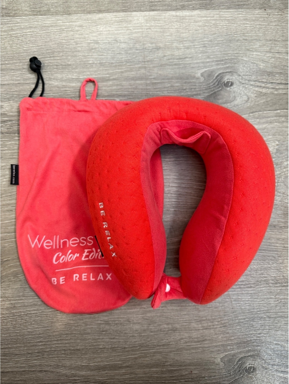Be Relax Wellness Color Edition Pink Travel Neck Pillow with Carrying Bag